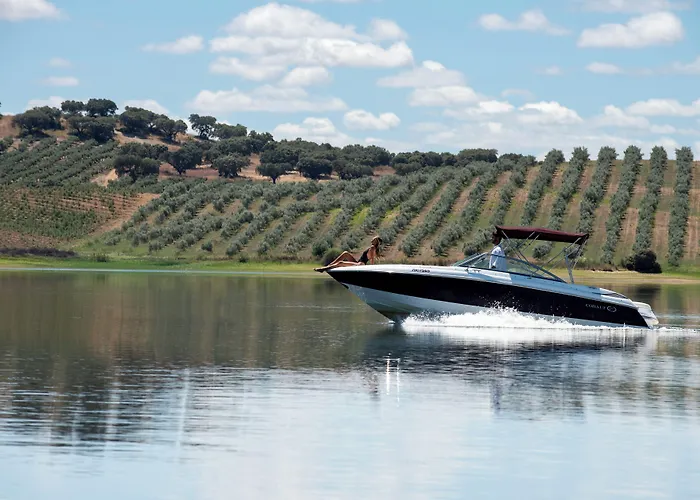 Herdade Da Cortesia Hotel Aviz