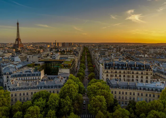 Le Grand Hotel De Normandie Paris
