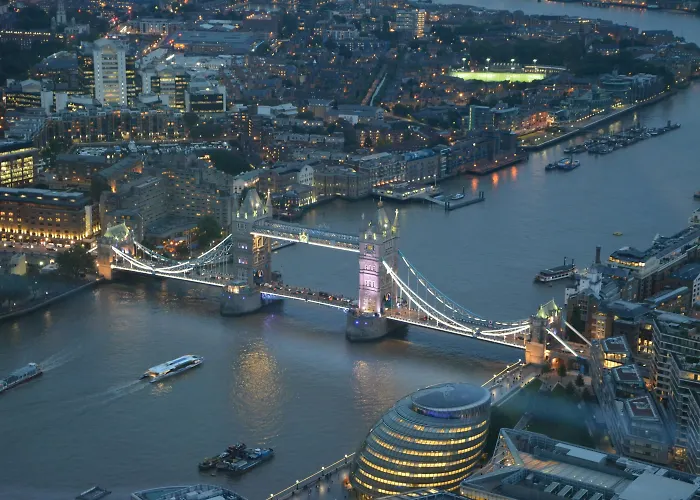 The Pillar Hotel London