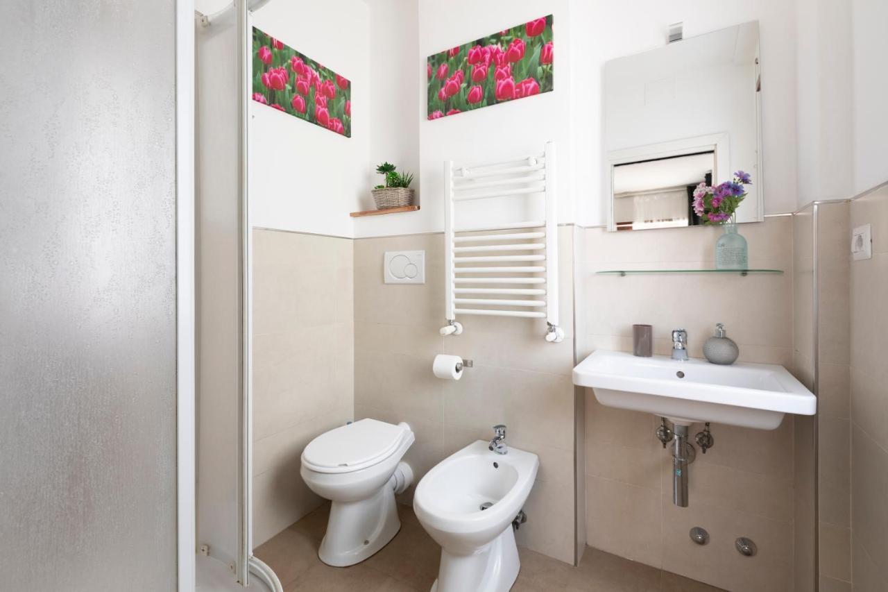 Quadruple Room Bathroom
