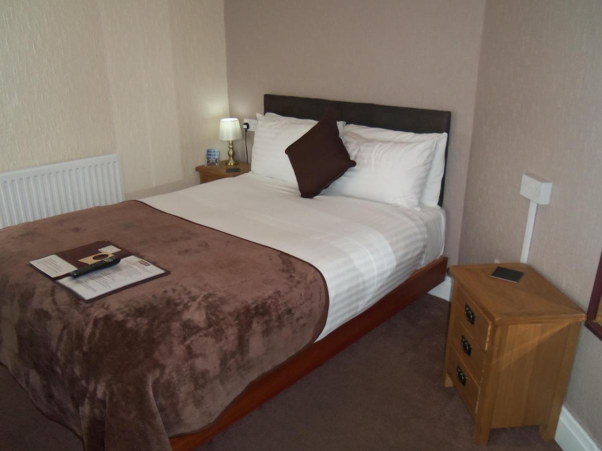 Budget Double Room Private Bathroom