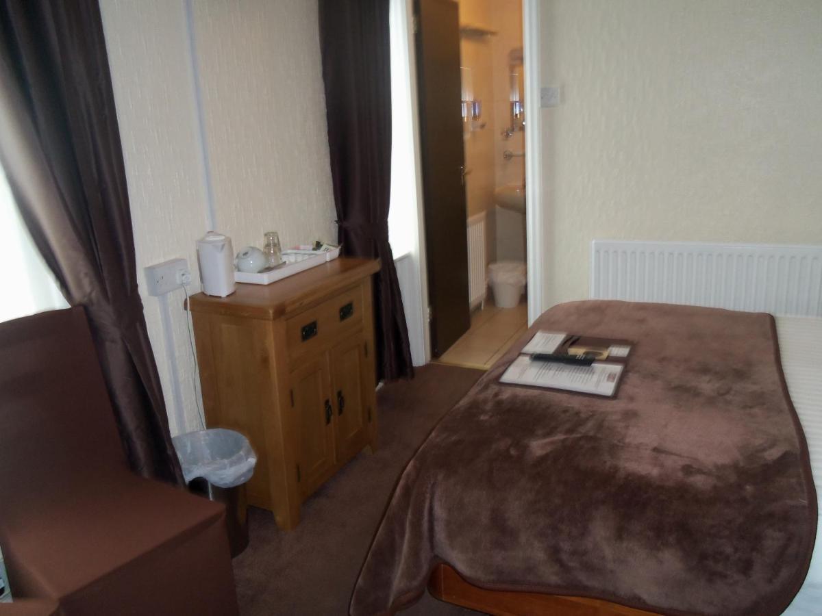 Budget Double Room Private Bathroom