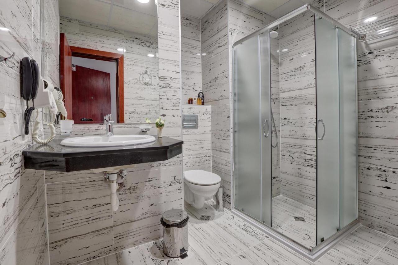 Promo Double Room - No Balcony - Free Aquapark Access