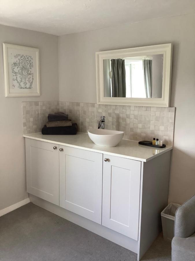 Double Room Private External Bathroom