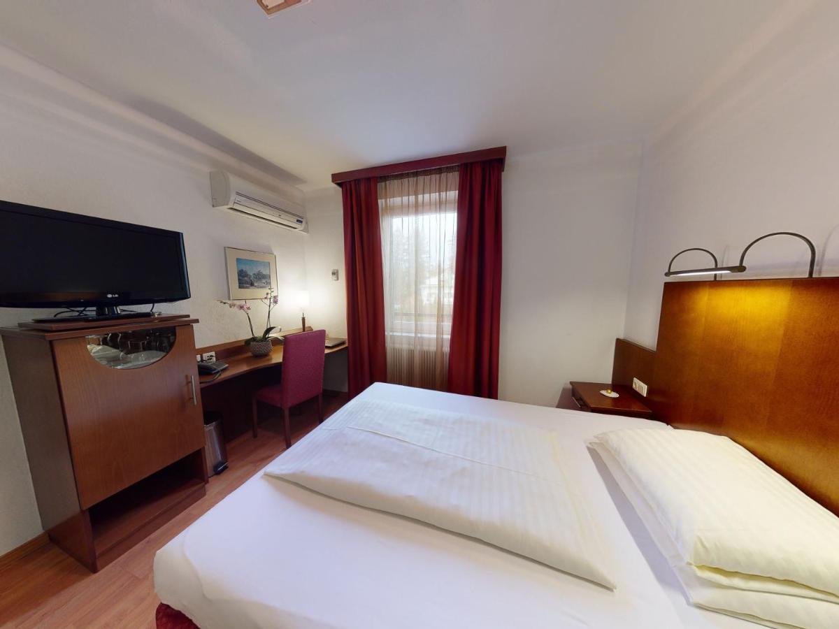 Standard Single Room,1005262429:JPEG