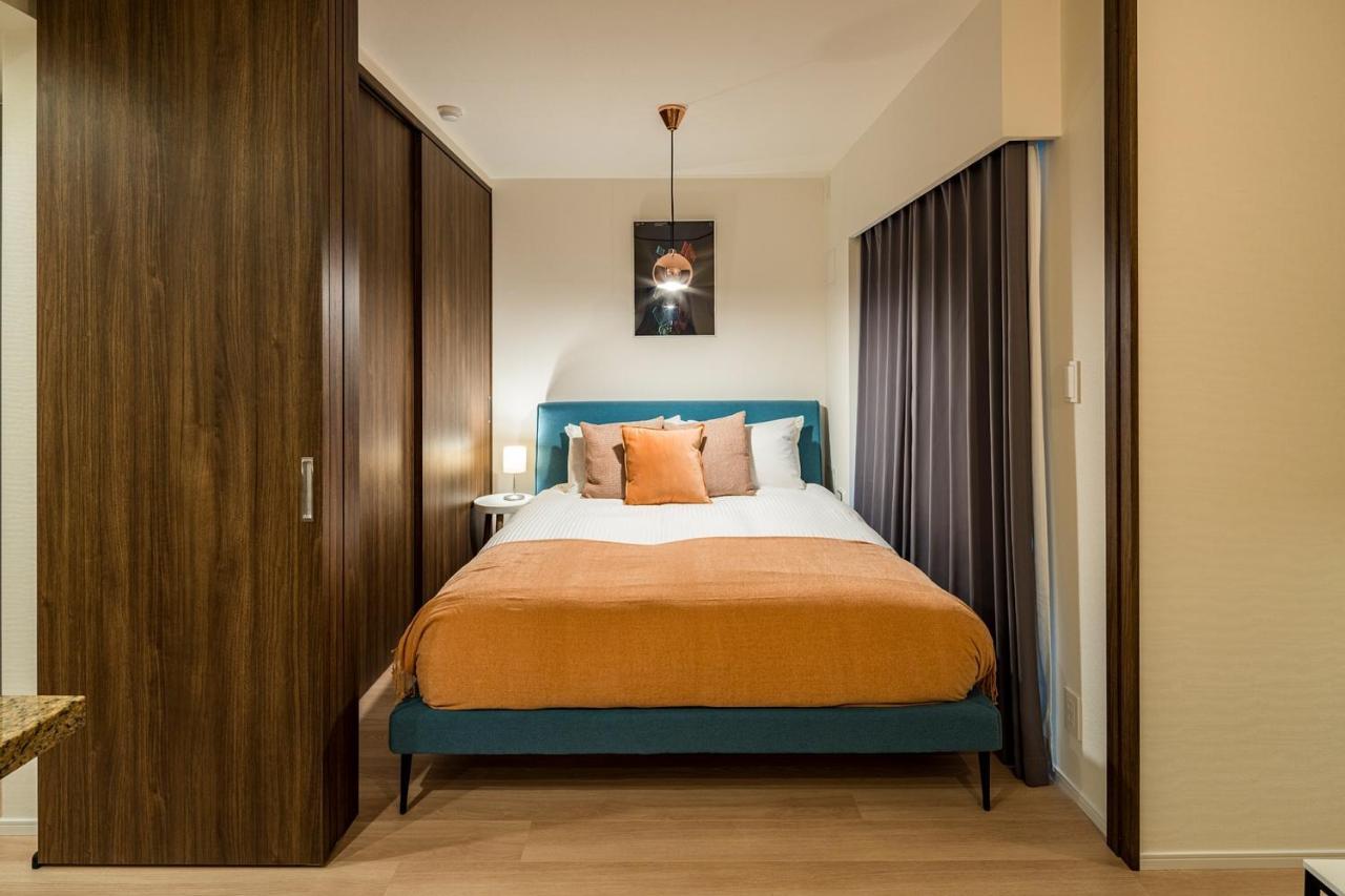 Premier One-Bedroom Apartment