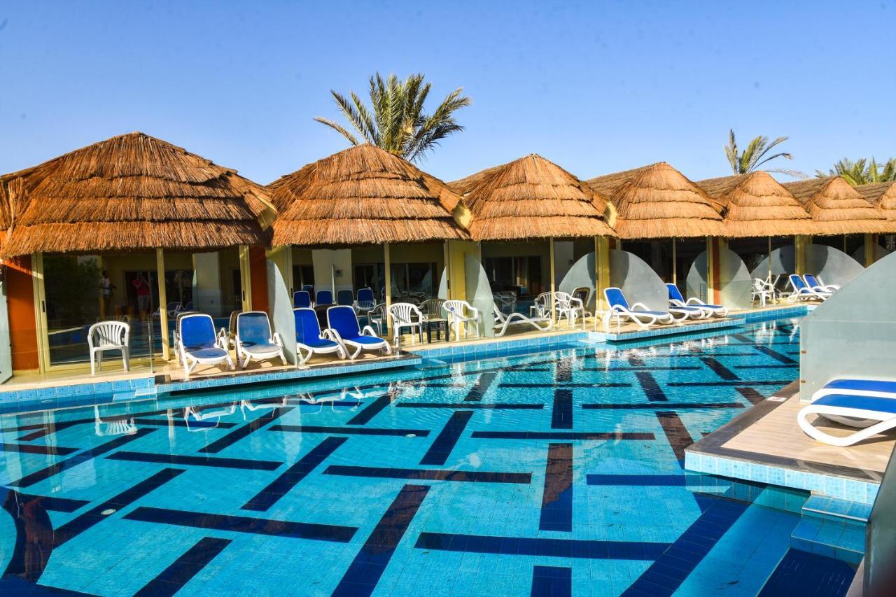 Pool Bungalow,1498723954:JPEG