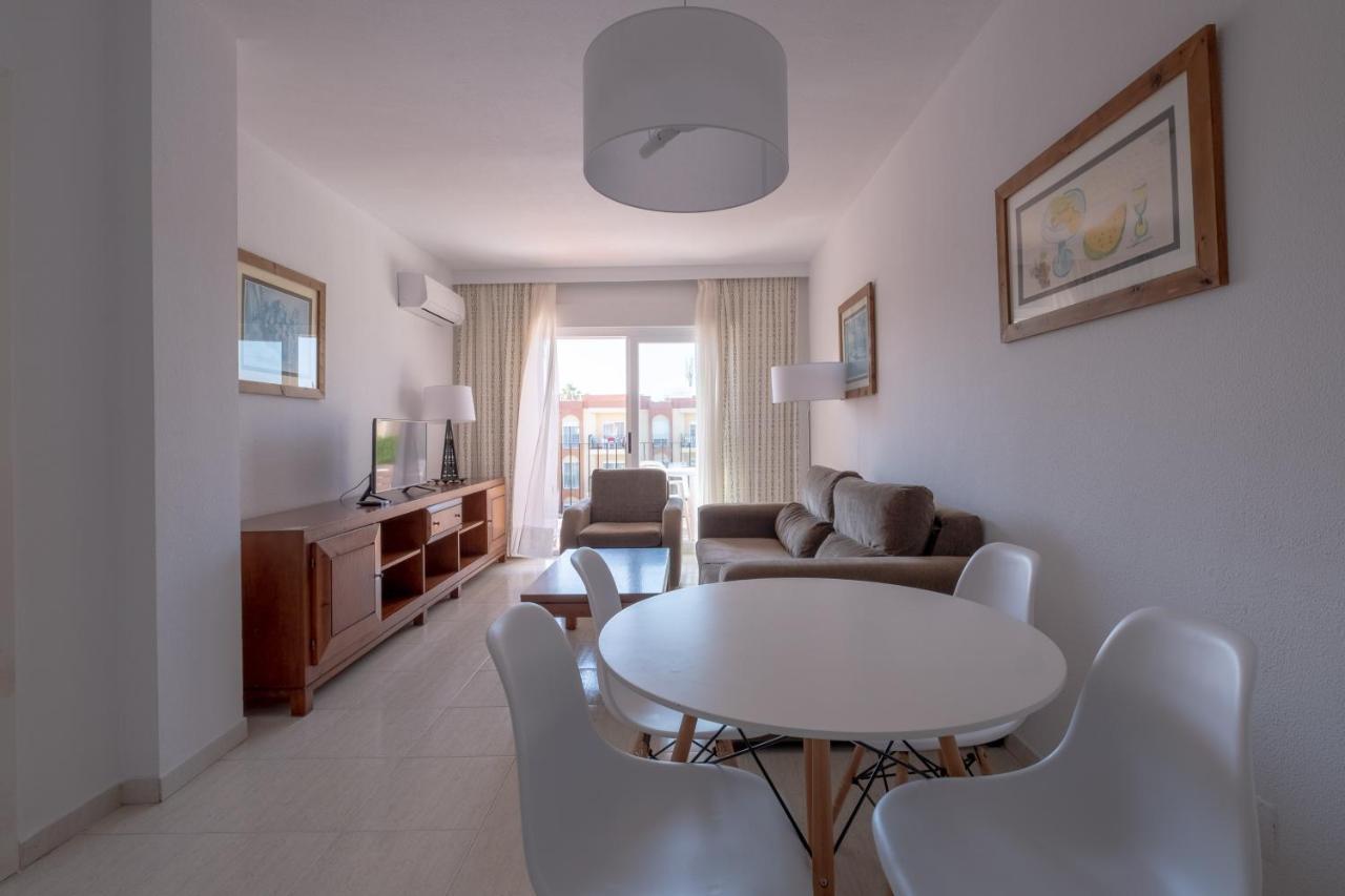 Appartement met Zijdelings Uitzicht op Zee