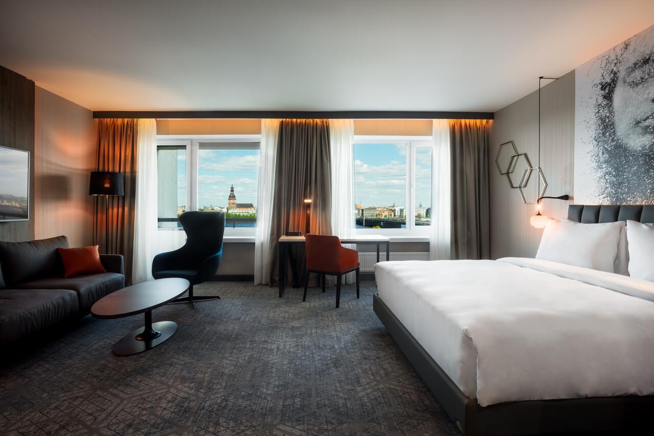 Junior Suite with Spa Access