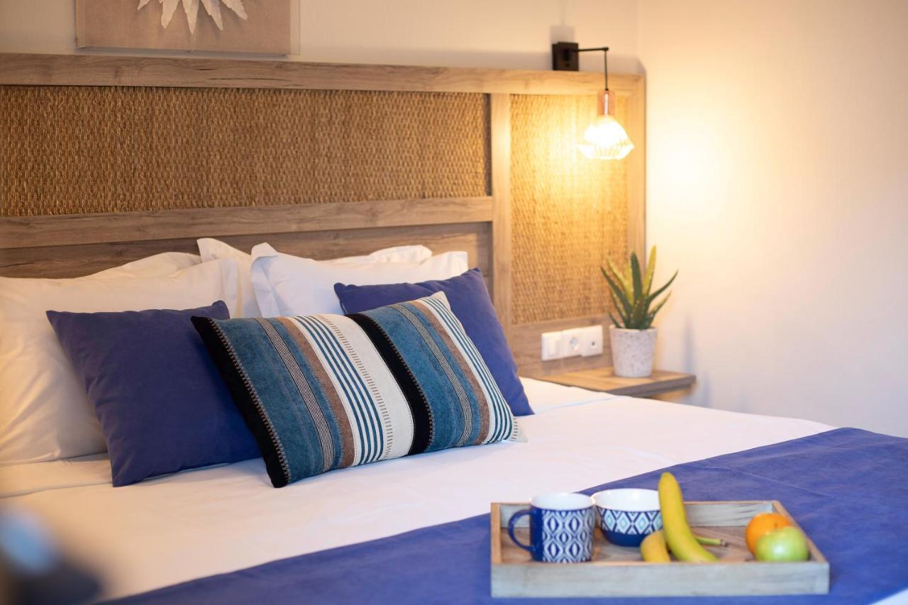 Double or Twin Room with Pool View