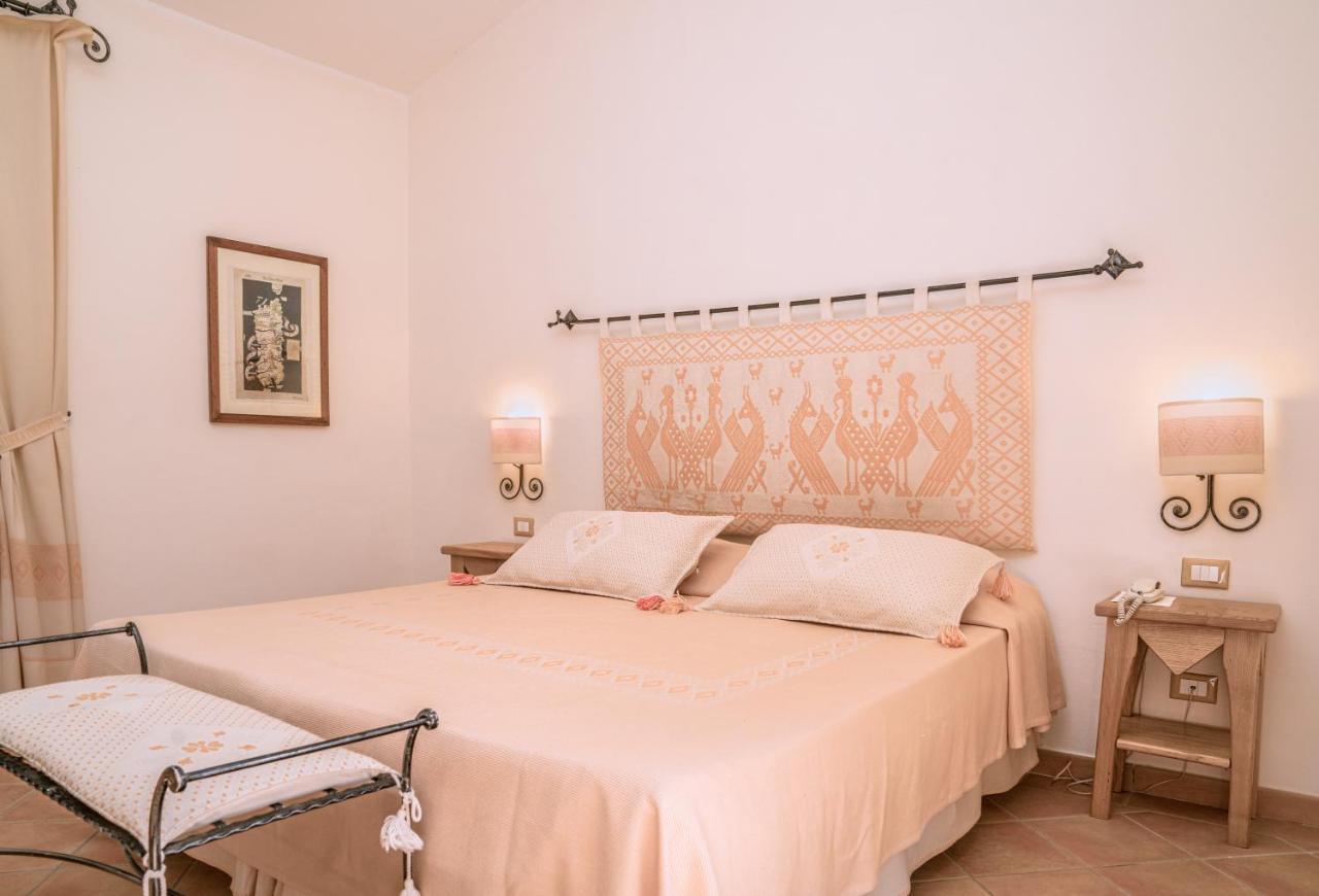 Double or Twin Room Garden View