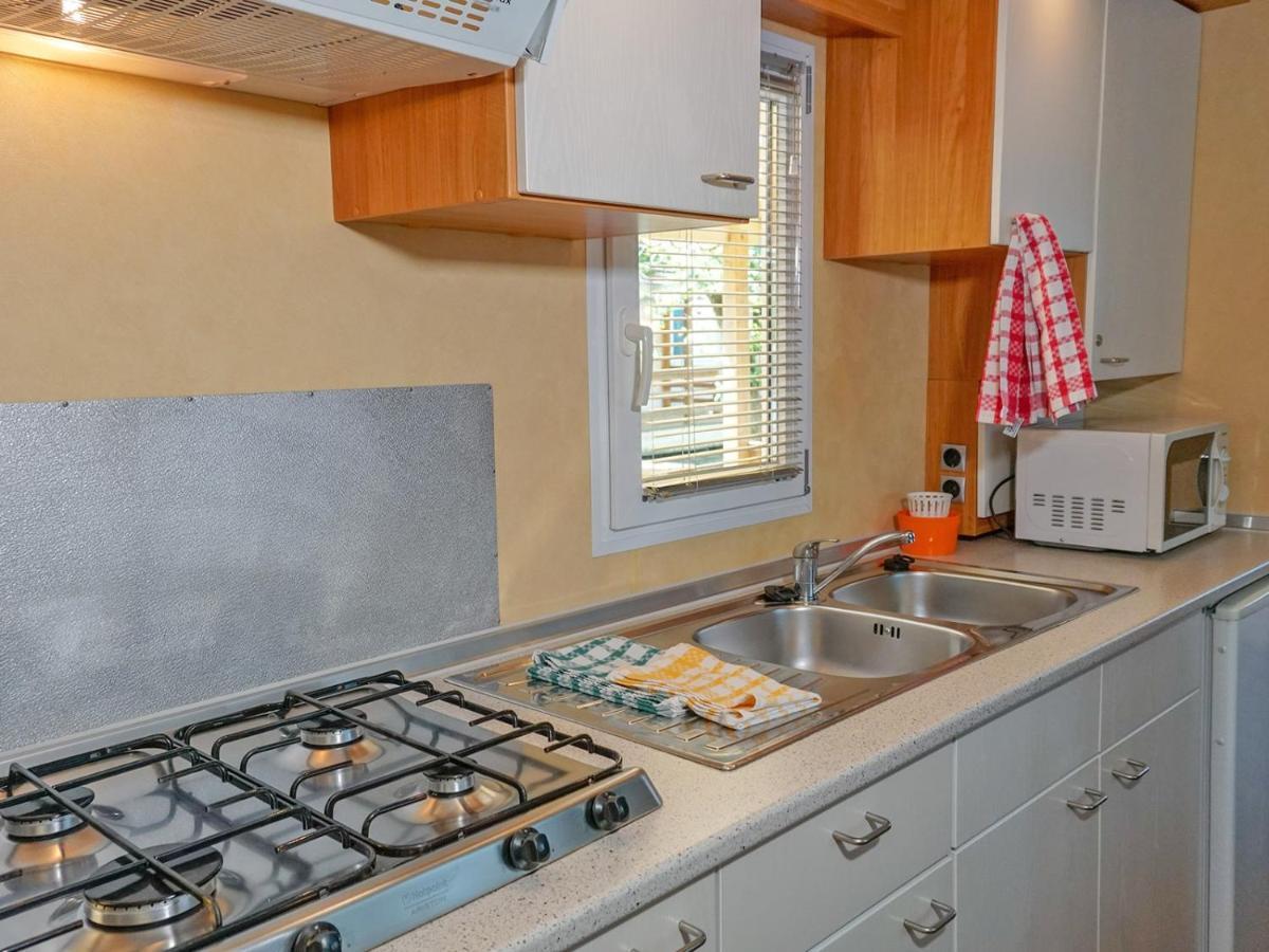 Two-Bedroom Mobile Home,1011359734:JPEG