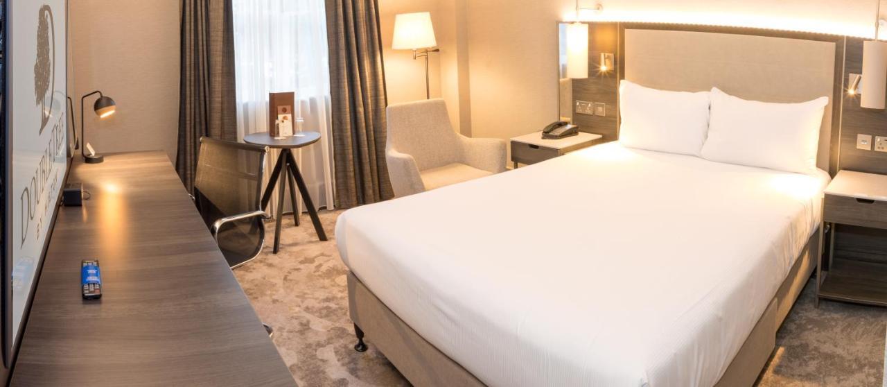 Executive Twin Room with Walk-In Shower - Non-Smoking