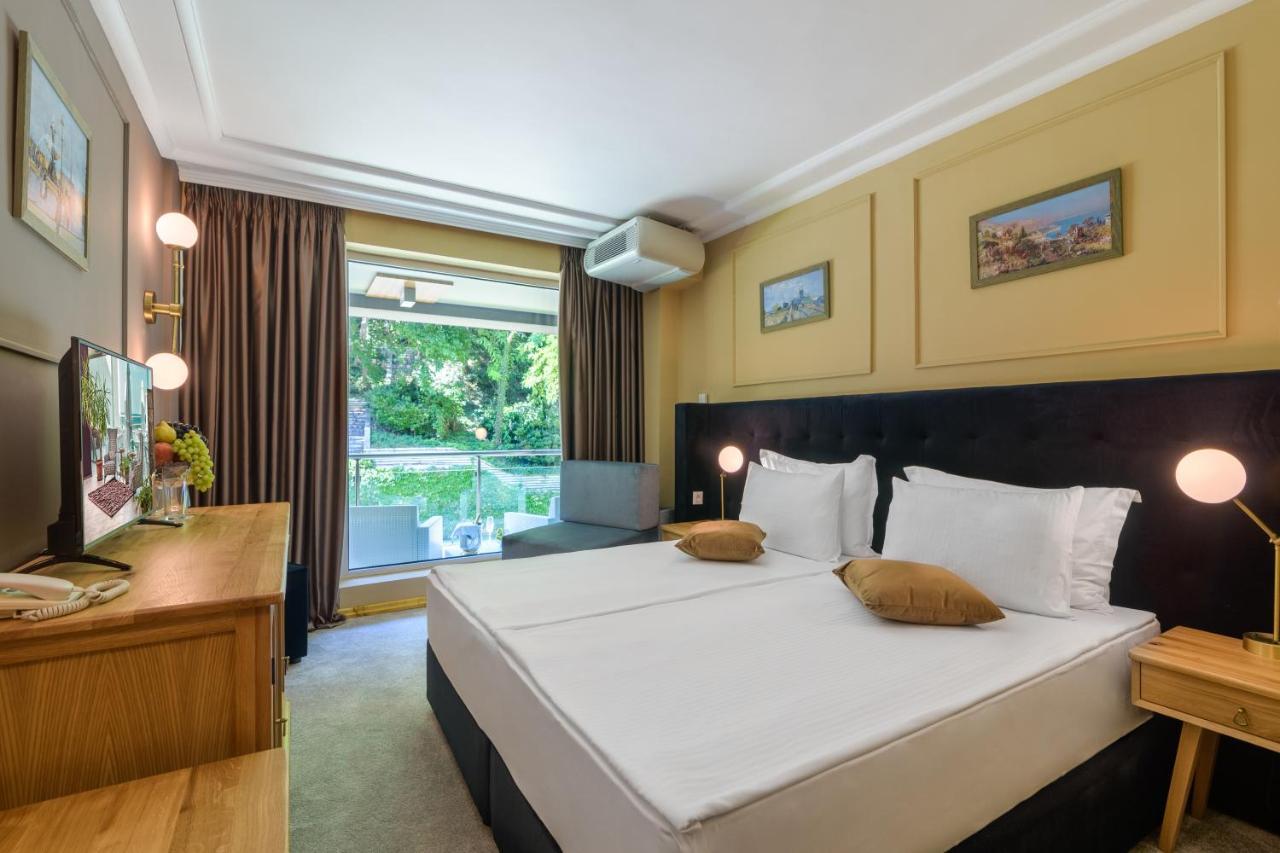 Economy Zweibettzimmer mit Balkon und Parkblick - kostenfreier Parkplatz