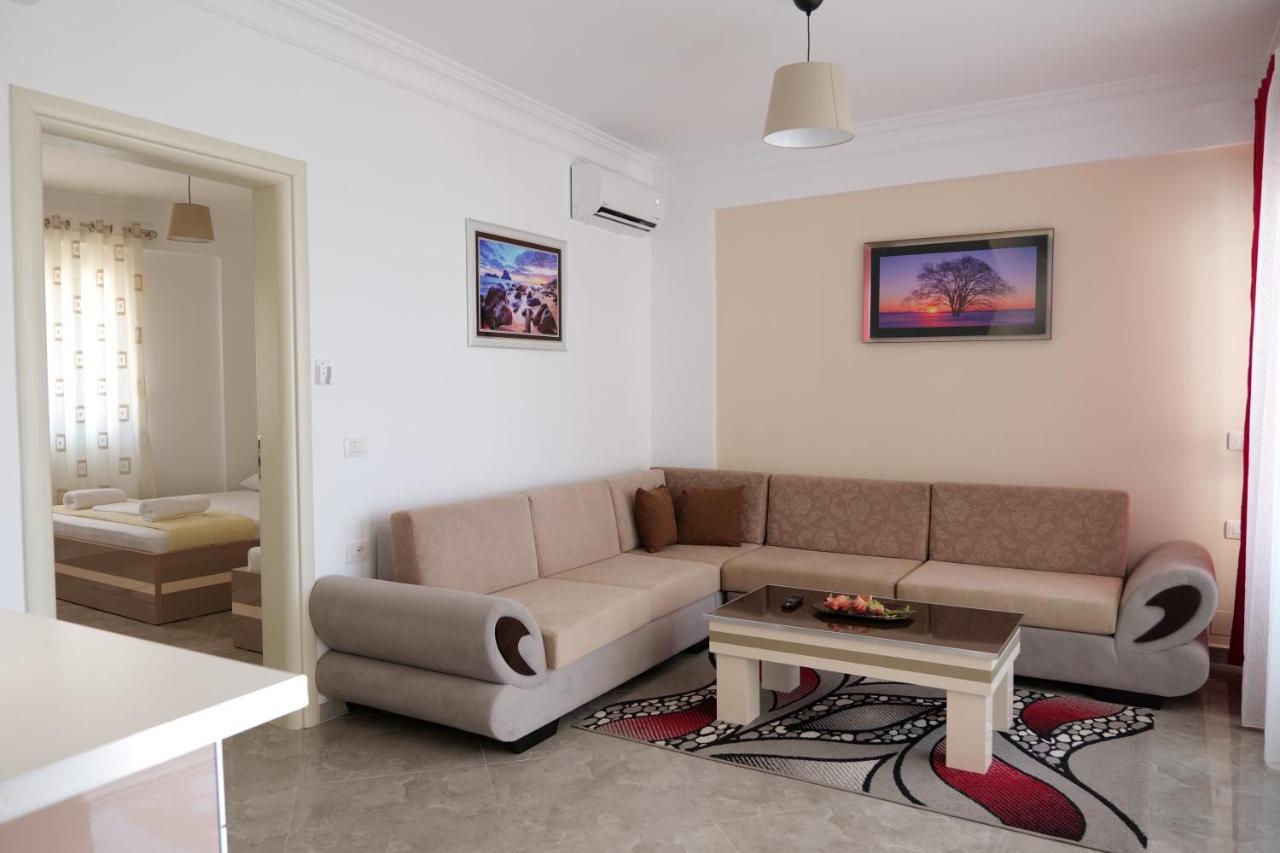 Camera Familiare con Vista Mare