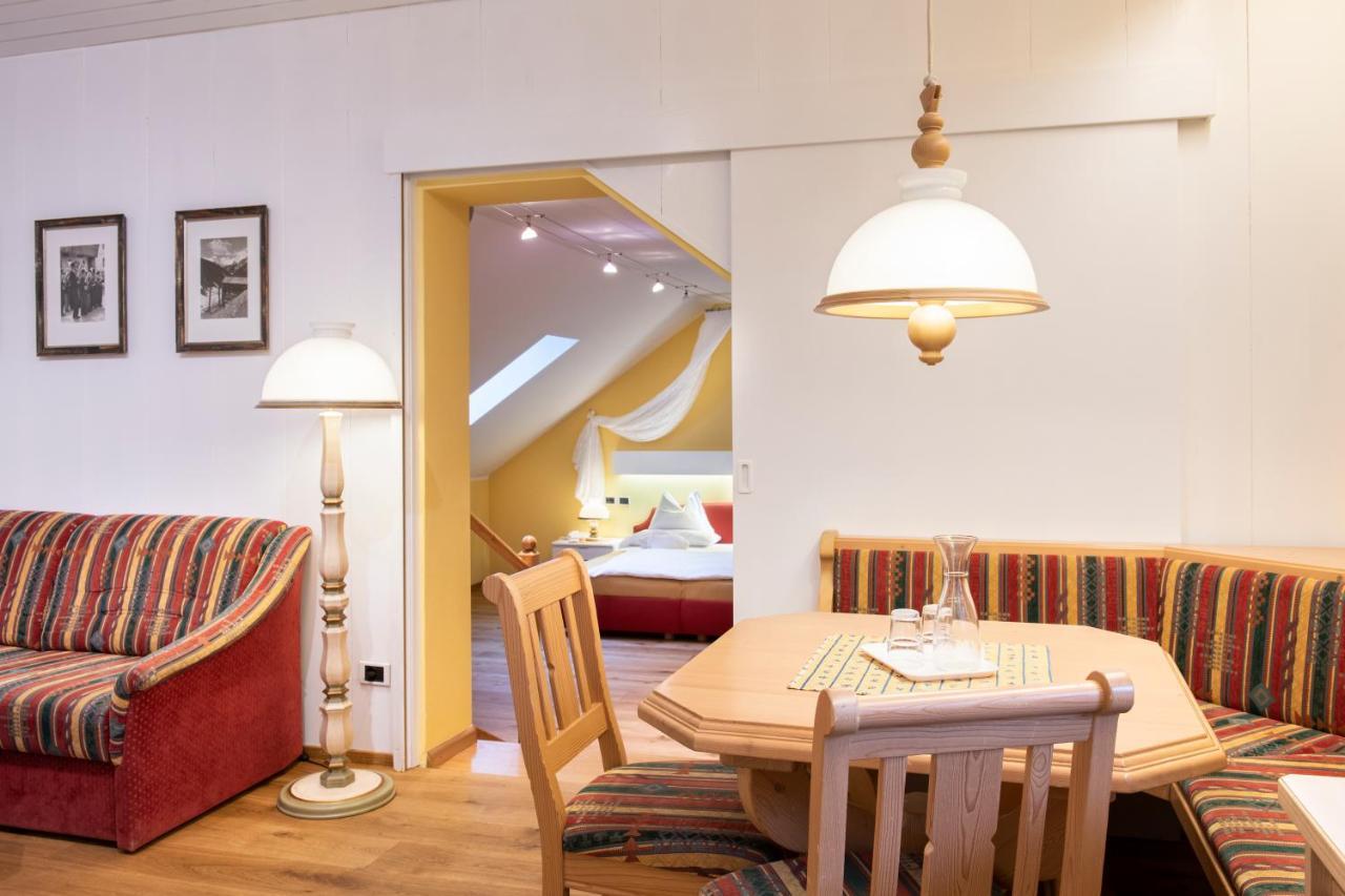 Two Connecting Double Rooms