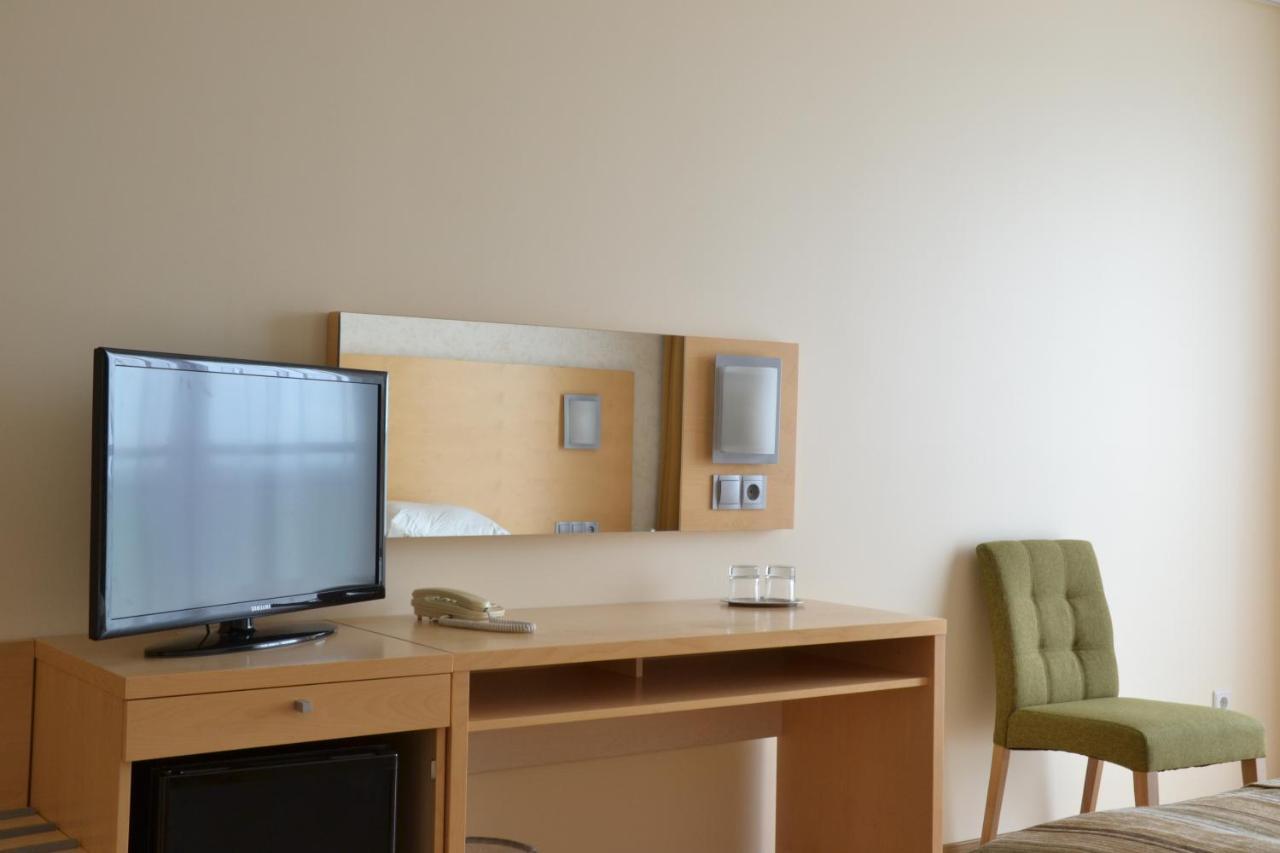 Economy Family Room Spa Access