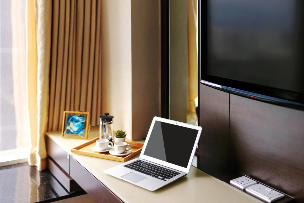 Superior Queen or Twin Room with City View