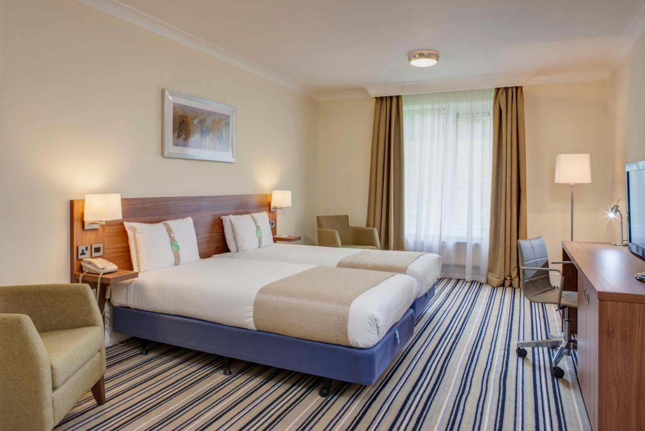 Standard Room with Two Single Beds