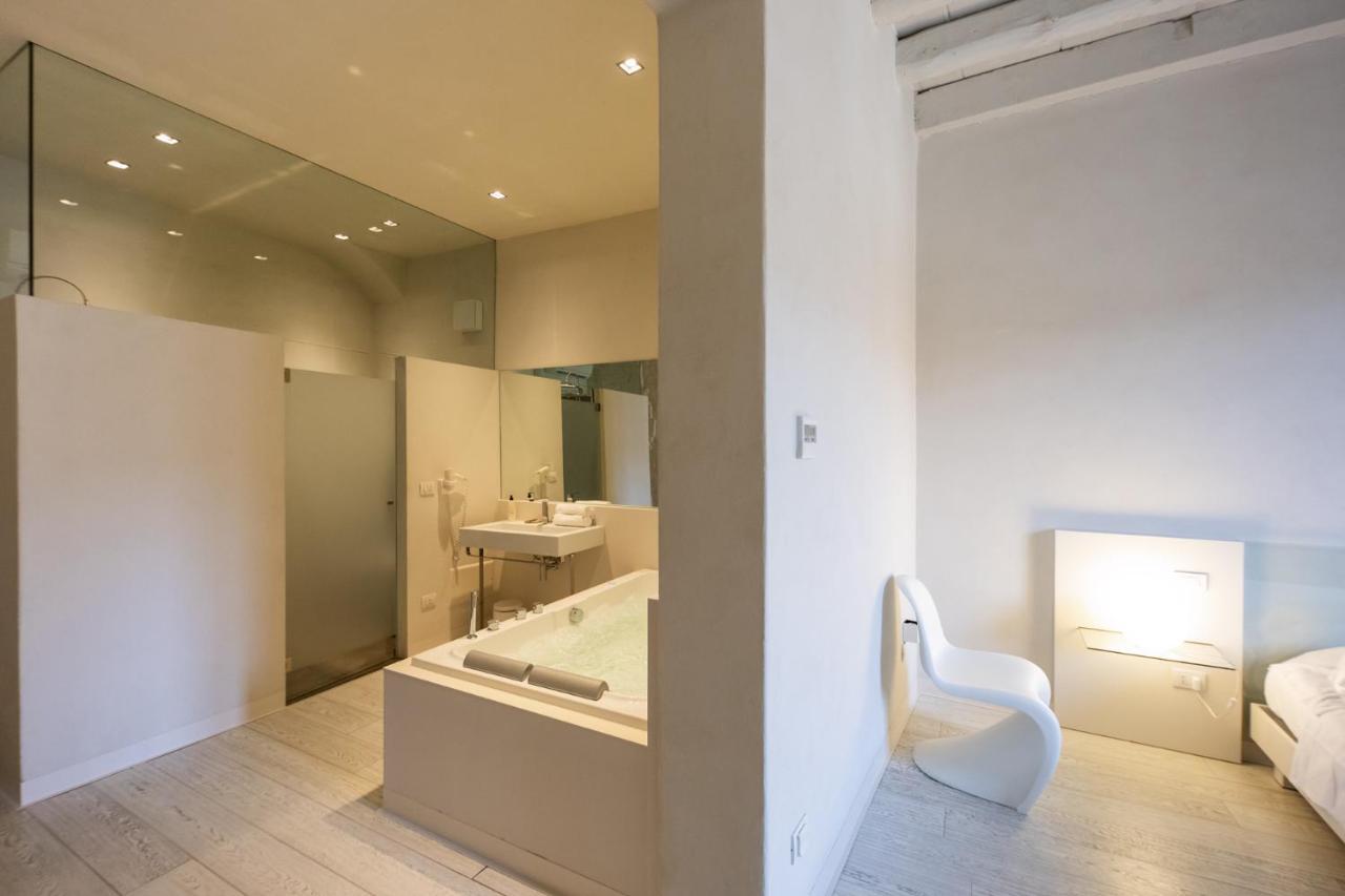 Suite Spa Bath