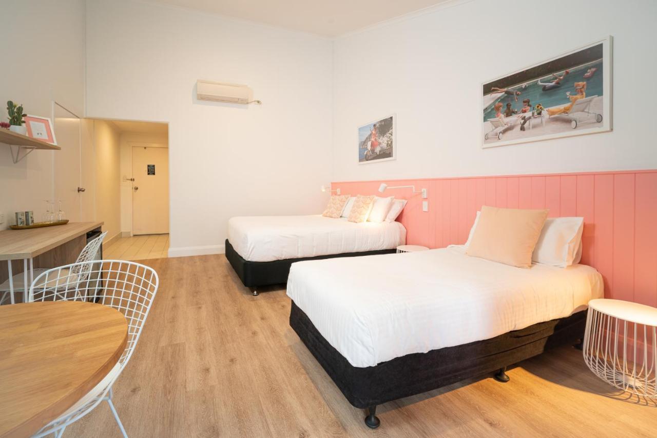 Twin Terrace Room - No Pets