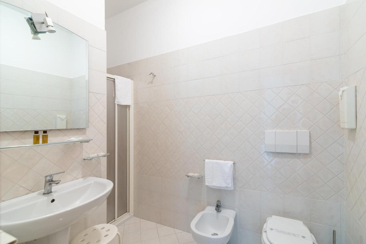 Standard Double Room,1025838163:JPEG