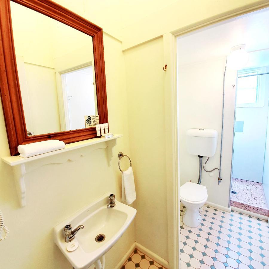 Twin Room with Private External Bathroom