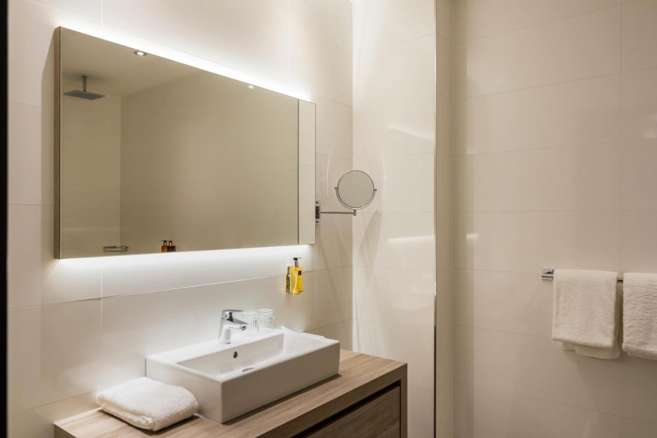 Two-Bedroom Apartment,1284439249:JPEG