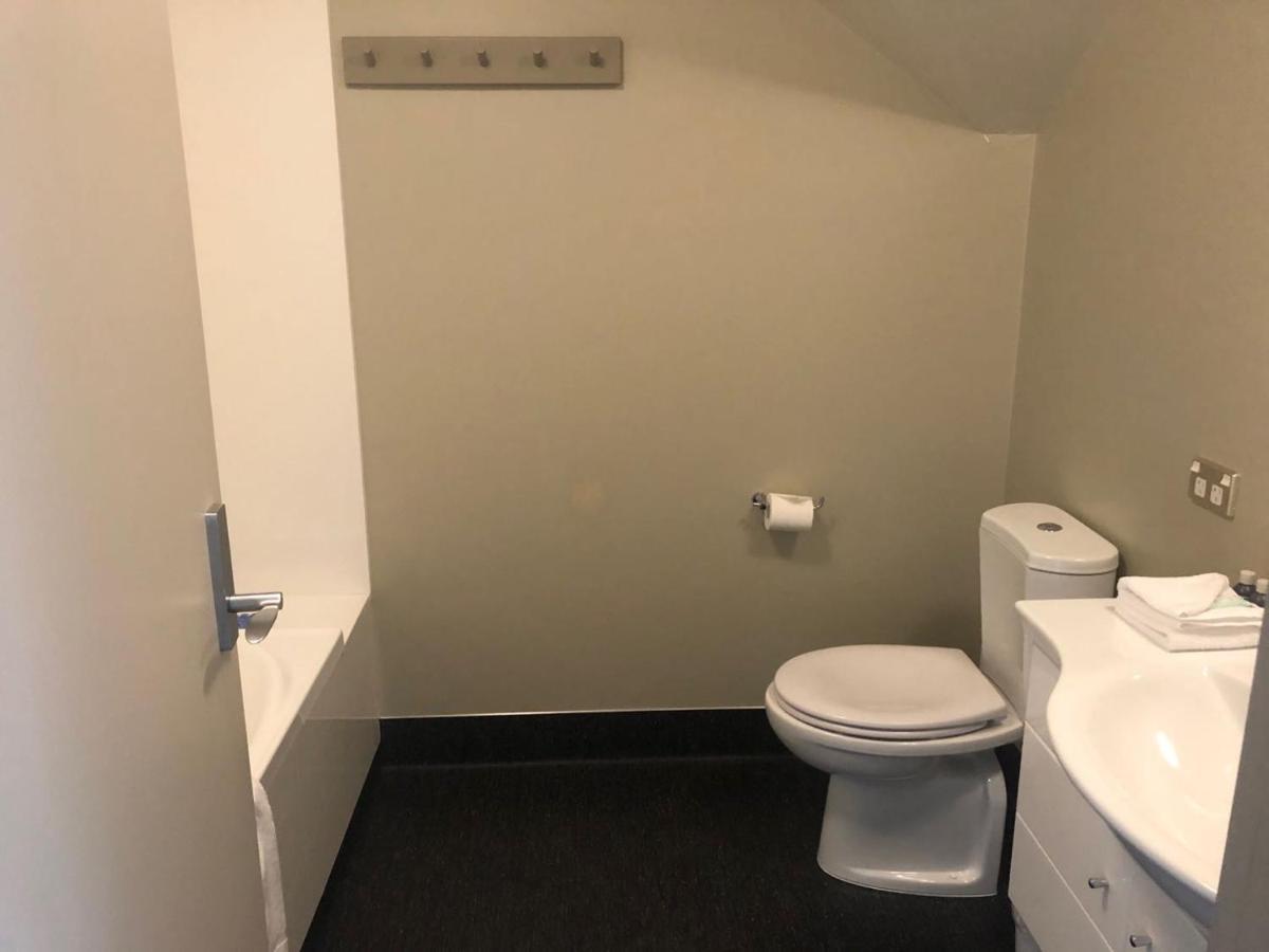 Deluxe King Studio