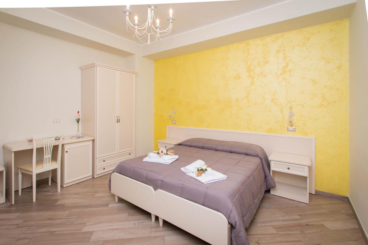 Standard Double Room,1033443374:JPEG