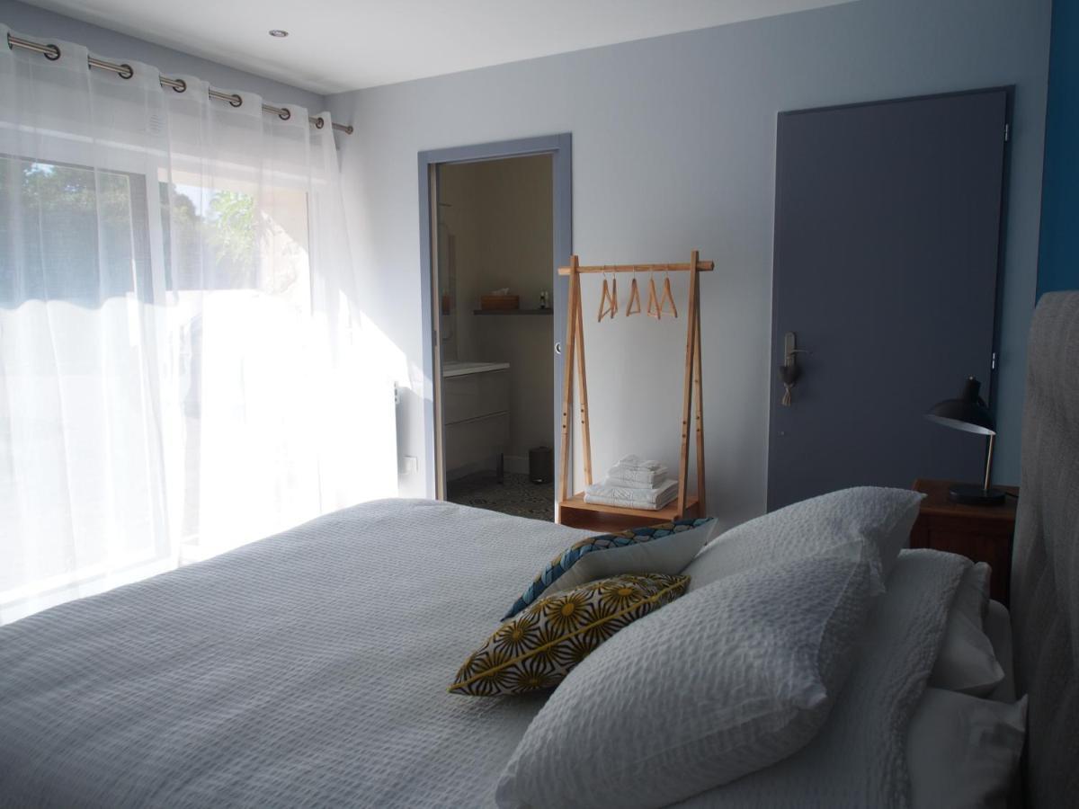 Chambre Lit Queen-Size - Vue sur Jardin
