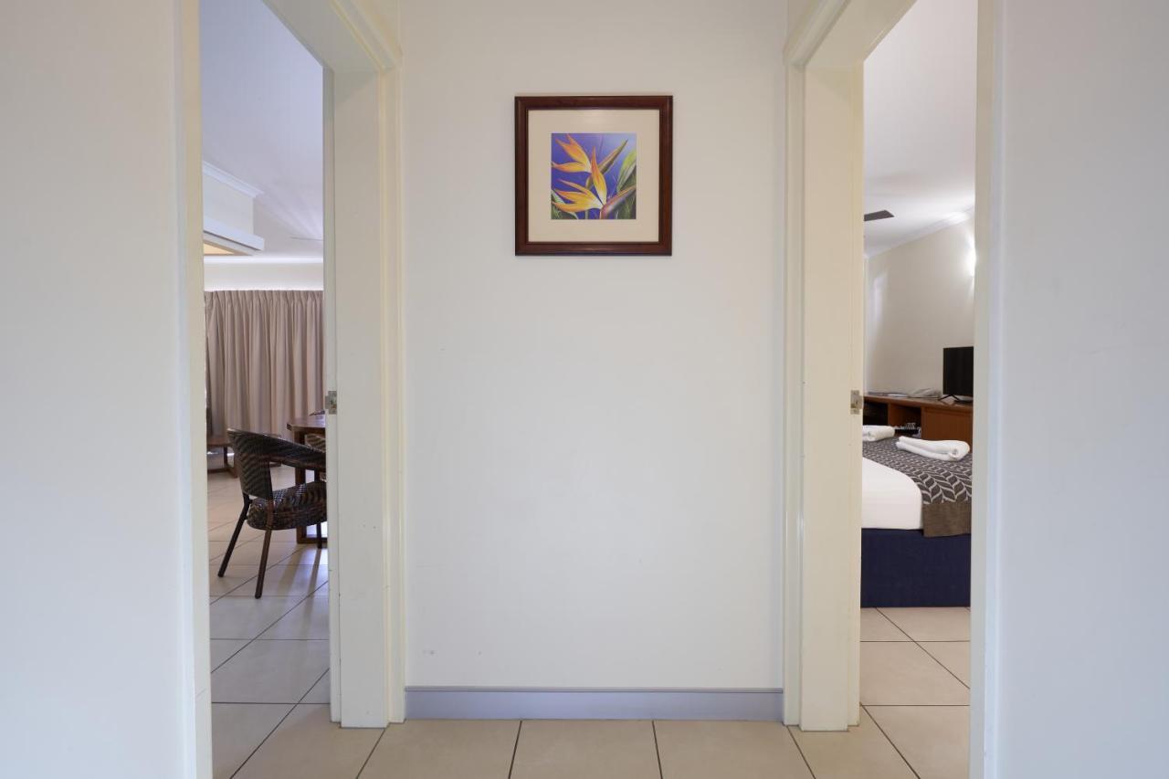 Deluxe Two-Bedroom Apartment