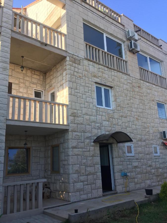 Appartement - Rez-de-Chaussée