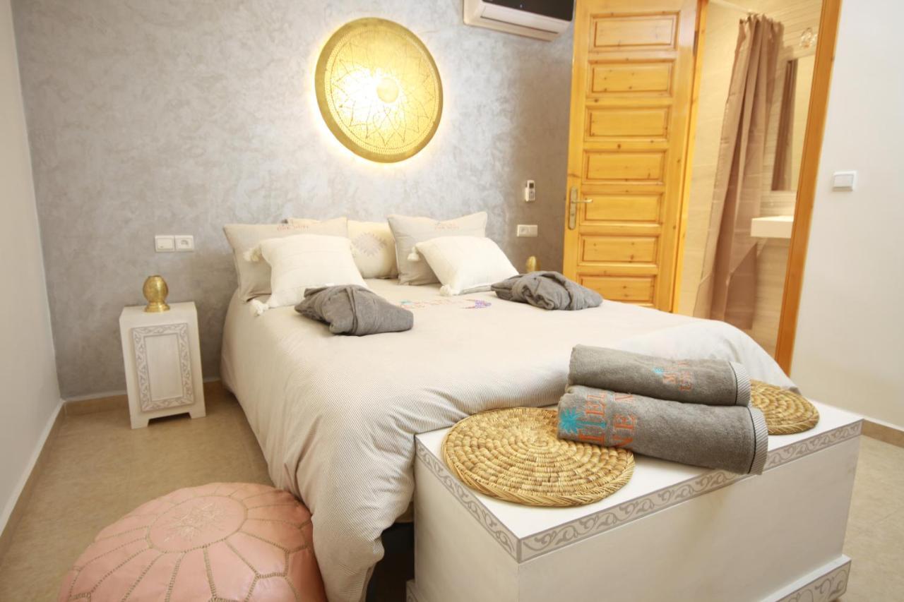 Deluxe Double Room with Shower
