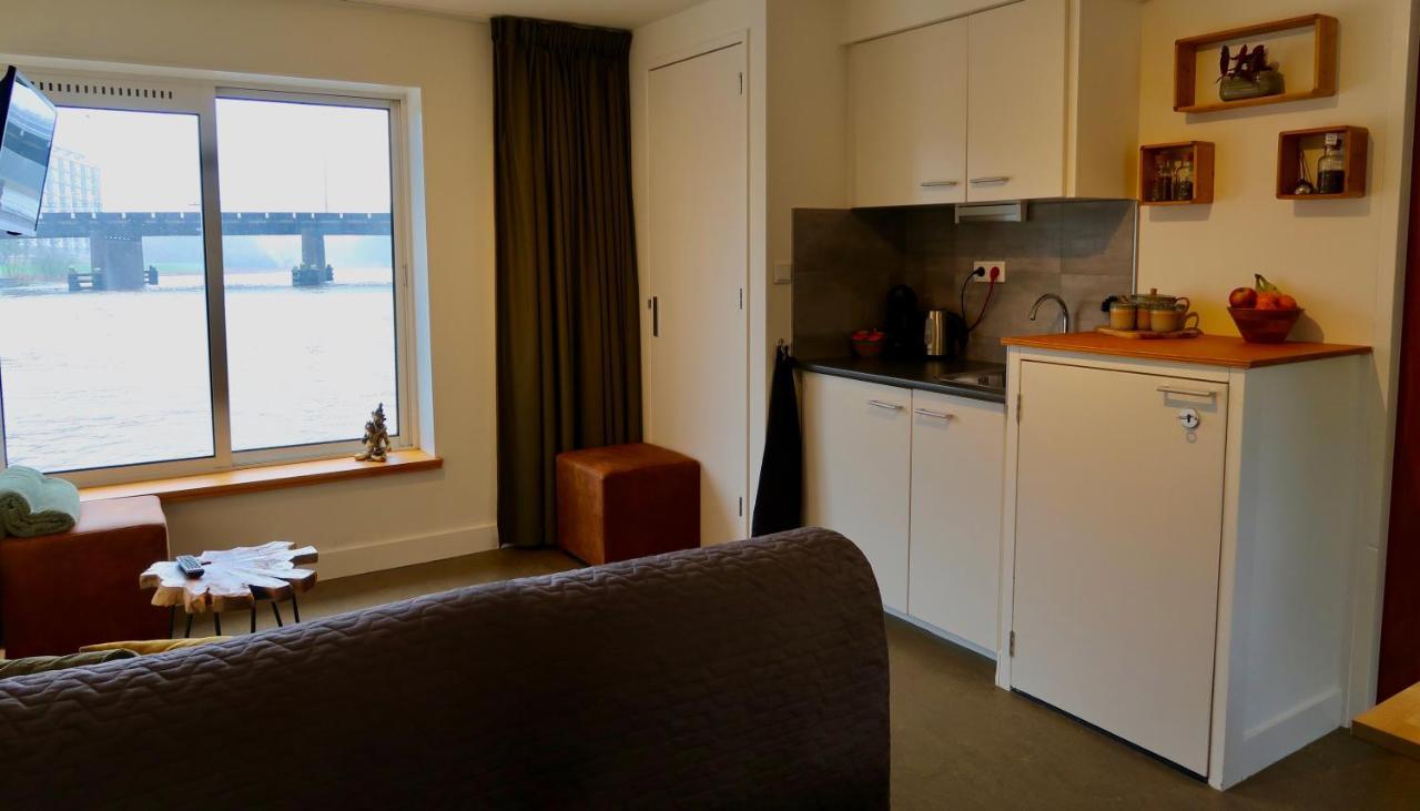 Deluxe Double Room Bath
