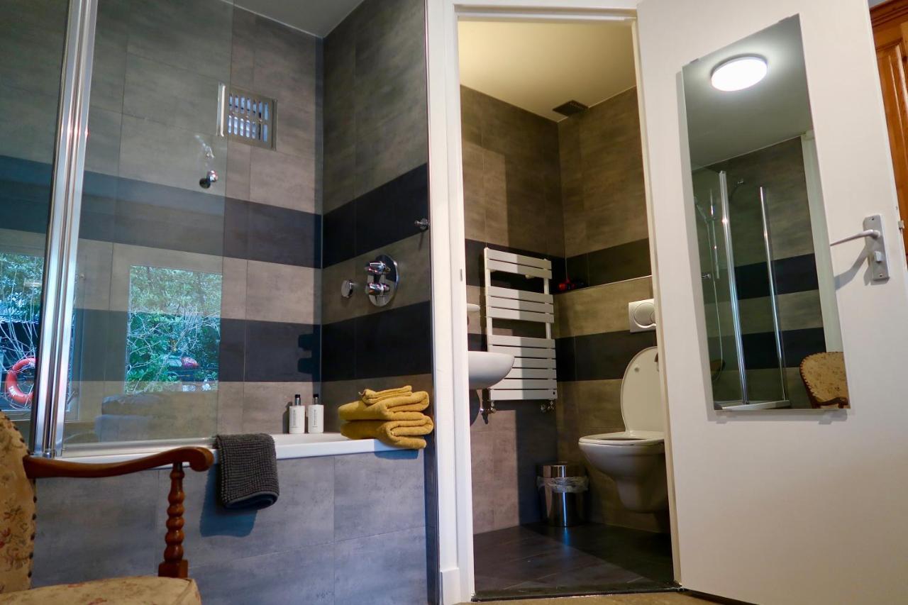 Deluxe Double Room Bath