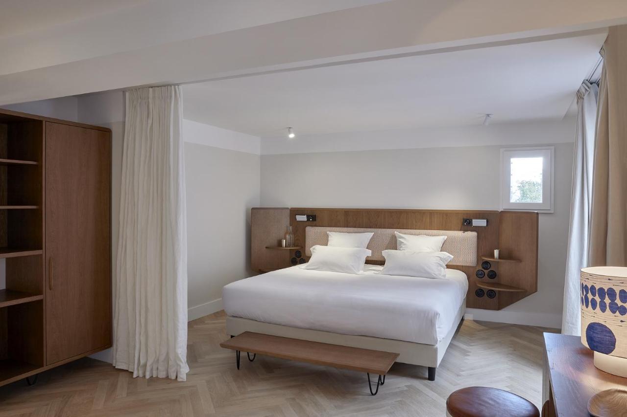 Chambre Double Signature