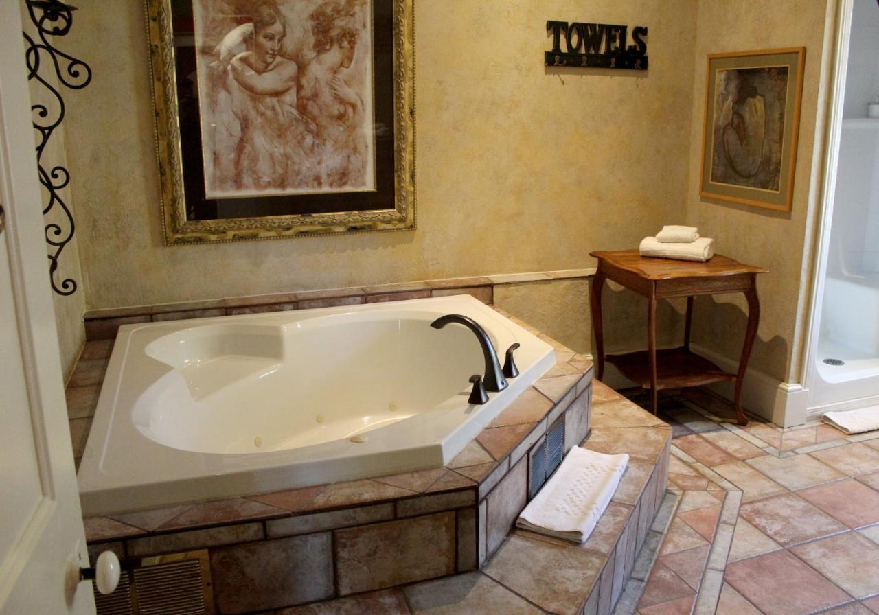 Deluxe Double Room Spa Bath