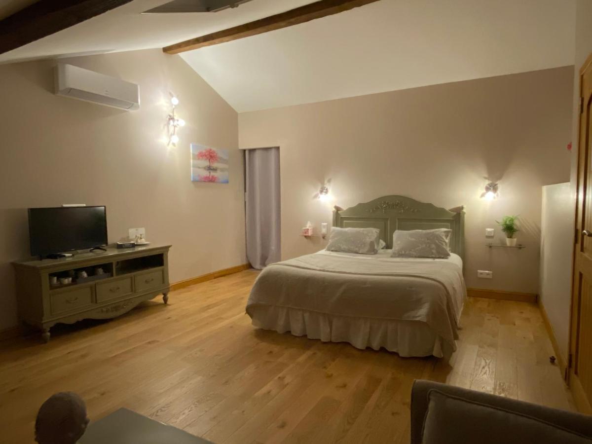 Chambre Familiale avec Salle de Bains
