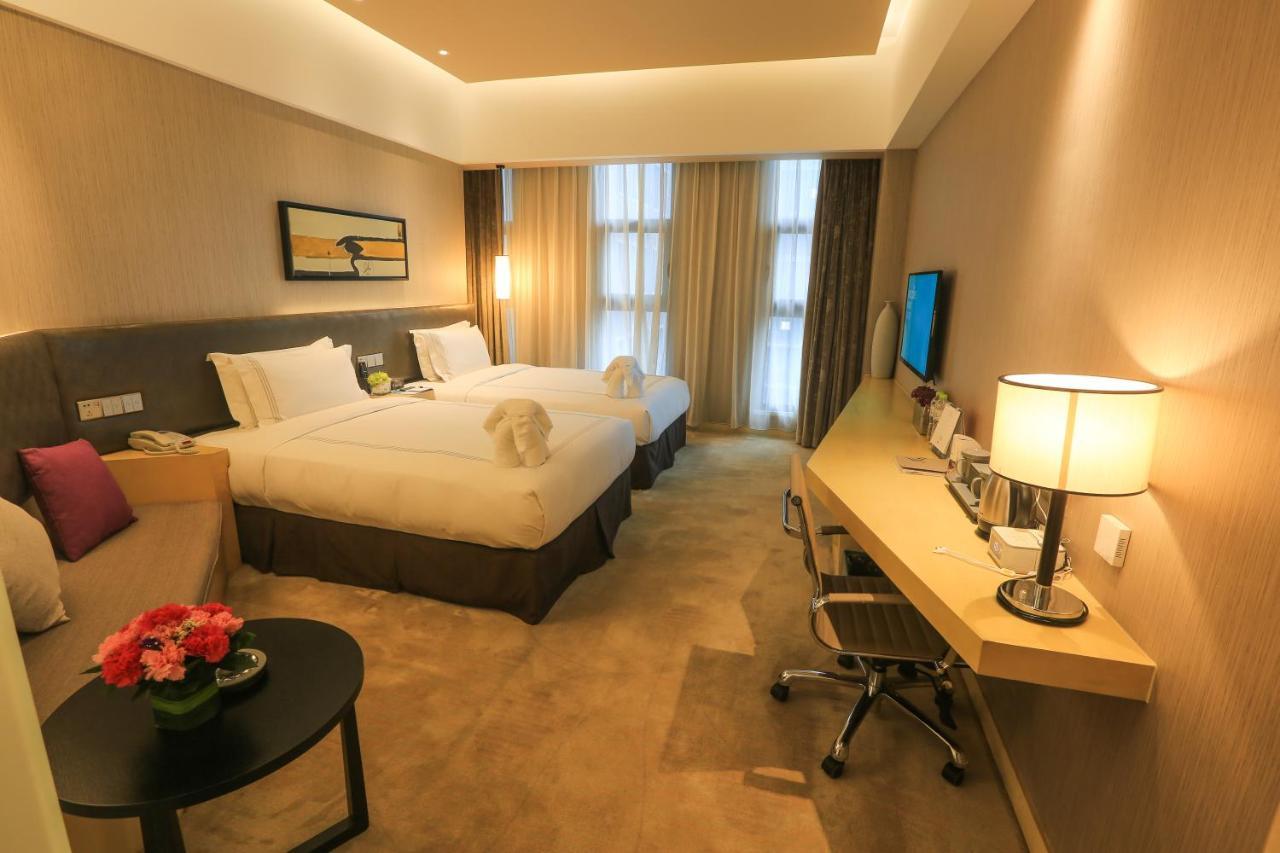 Deluxe Twin Bed Room