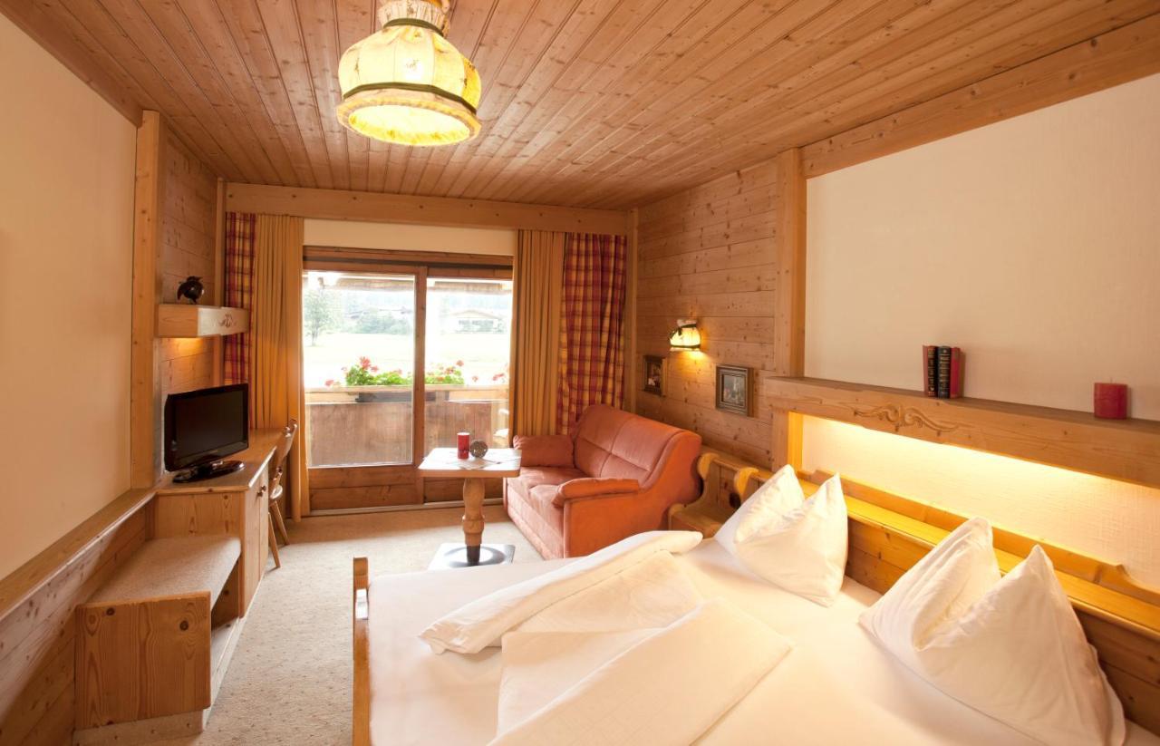 Doppelzimmer mit Balkon