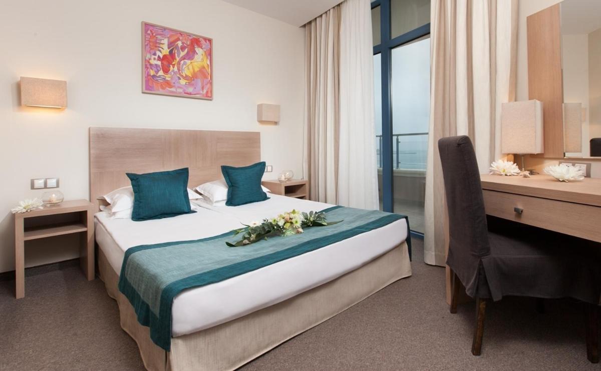 Deluxe Room Sea View SPA & Beach Access