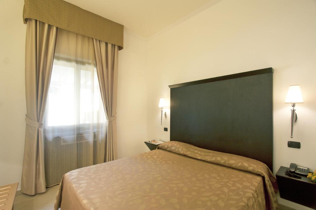 Double Room,1079719483:JPEG