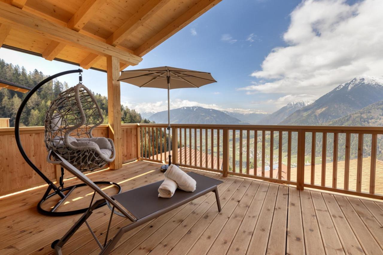 Chalet,1589301130:JPEG