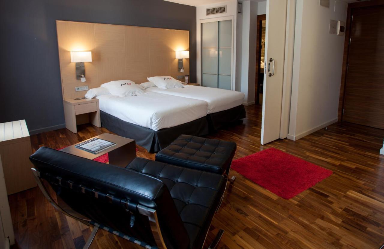 Deluxe Room,1431795496:JPEG