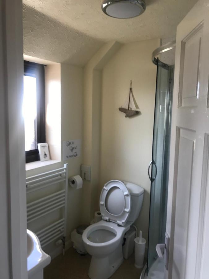 Double or Twin Room with Shower