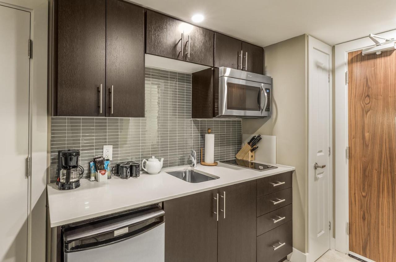 Deluxe Room with Two Beds, Waterside