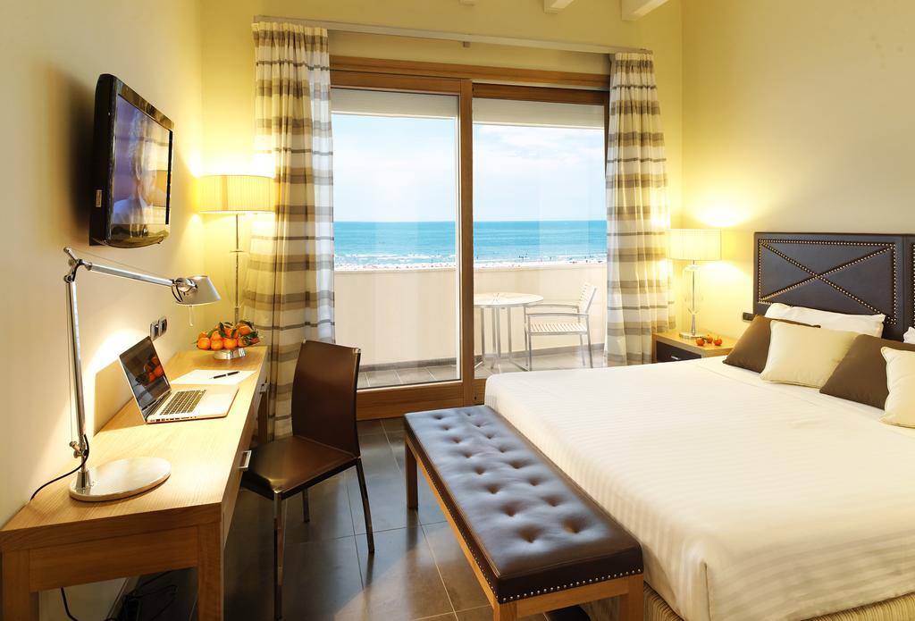 Bio Comfort with Sea Front Balcony