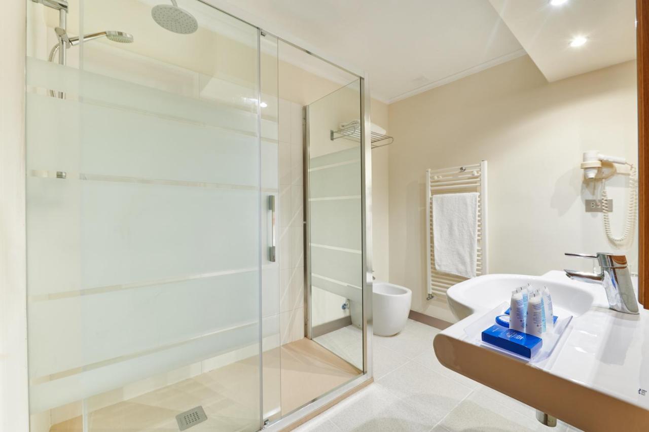 One-Bedroom Apartment,1105323057:JPEG