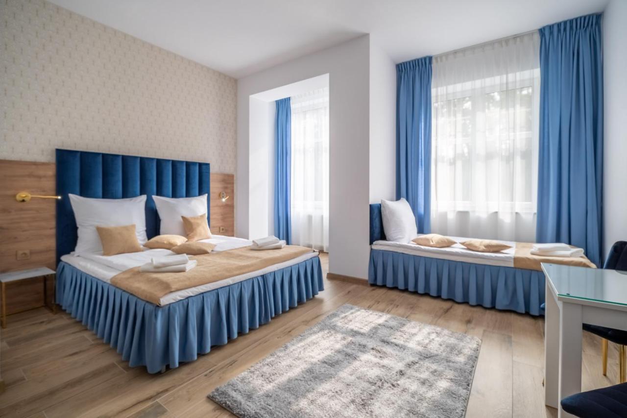 Triple Room Kitchenette